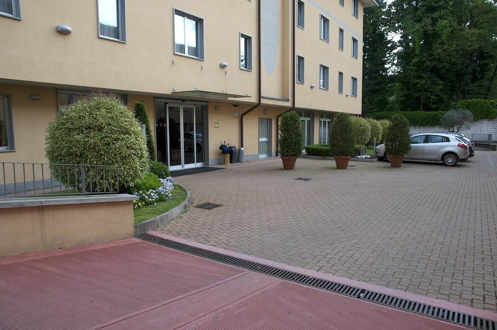 Hotel 2C Legnano Exteriör bild